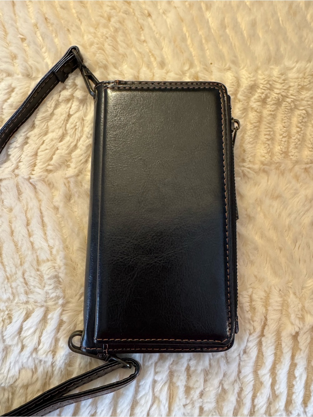 Z Flip 4 Zip Phone Wallet Crossbody very nice